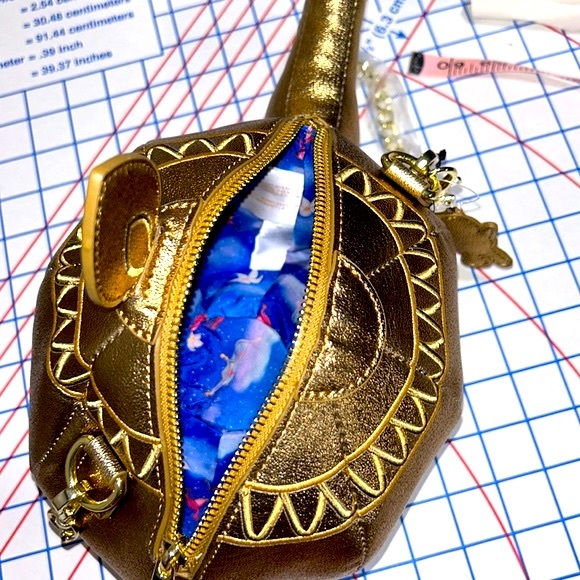 Stitch shoppe x Loungefly Disney Aladdin 30th Anniversary Genie Lamp Bag. NWOT - Picture 10 of 11